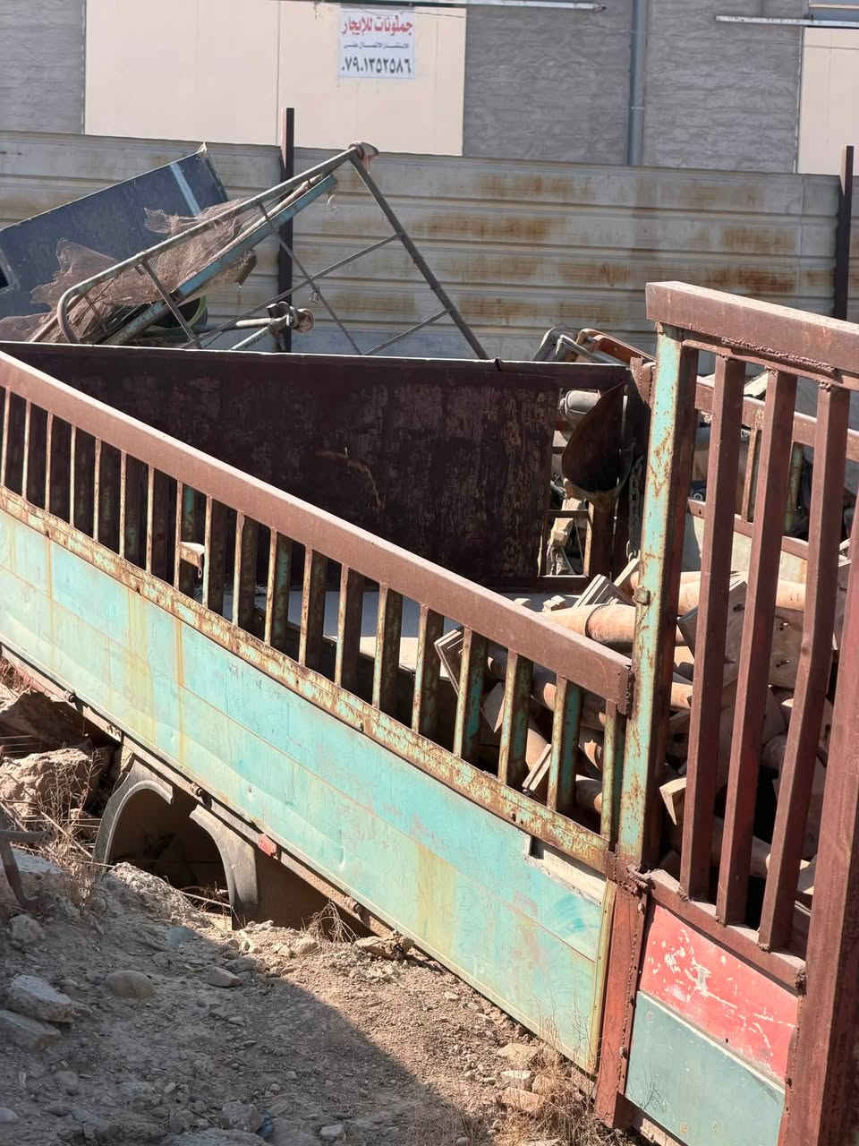 بدي للبيع مال البه صغيره بسعر ٥ اوراق كامل وجاهز مكانه بغداد التاجي جسر المصابيح للاستفسار ***********
