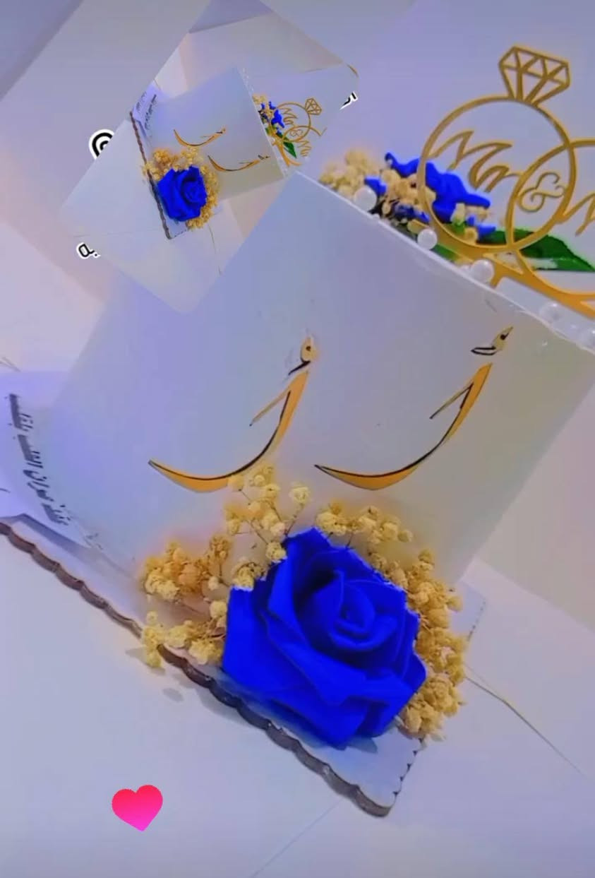 متوفر كيك منزلي تجهيز حسب الطلب 💖

توصيل داخل النهروان 💞

***********
