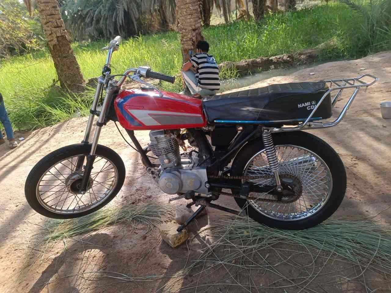 سعر 300 وبيه مجال ***********
