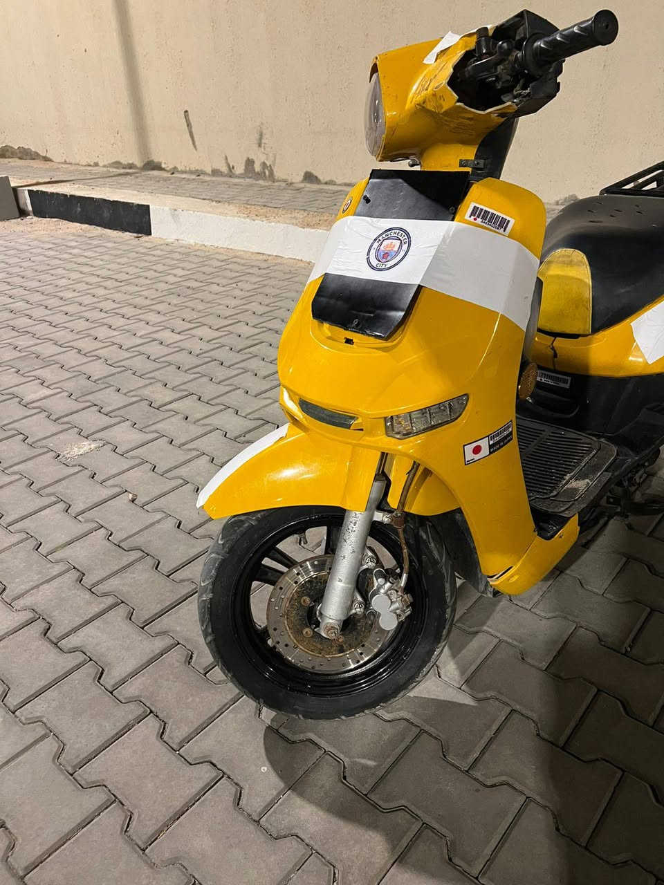 ياماها بيكم سرعه 120 ياباني مكينه ماكس
مكينه ما مفتوحه دراجه شغاله كله 
كهربائيات يرادلهن ترتيب غسلت دراجه 
ووكفن بحدهن هورن شغال مكينه نشطه 
دكه وحده ما مفتوحه سريعه وحلوه ناعمه 
قويه مال كراب ياباني مو صيني لو ماعرف شنو 
غراضها متوفره حاله حال الماكس
ابيعلك ع الفحص 
س 450 وشراي بخدمته 
تفيد الي عدهم شغل شي تحمل عليه 
مكاني البصرة المعقل/***********
