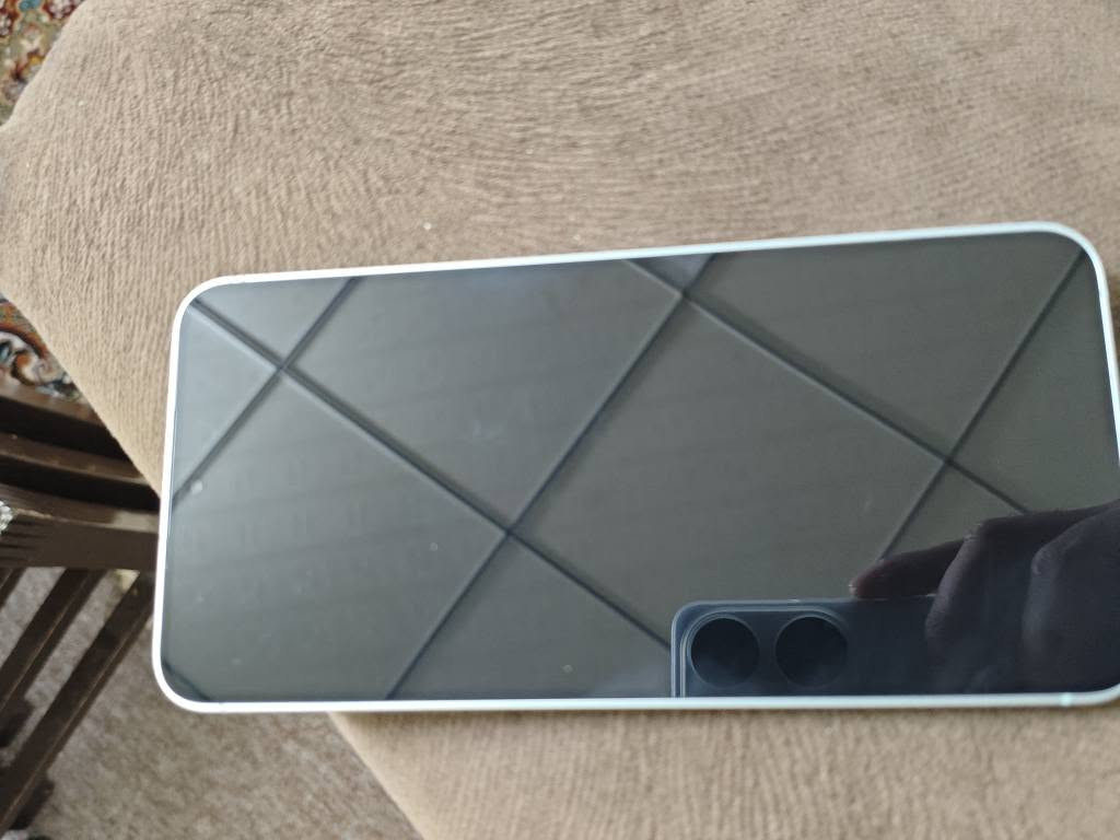 galaxy s25+
ئێس ٢٥ پڵەس
کەمێک وردە شوختی شاشەی هەیە 
نرخ تەنها ٥ گەلا
باقی بێ شوخت و جوان و خاوێن
بێ ئەشیا 
٢٥٦ ڕام ١٢
دوو سیم
Snapdragon 8 elite
camera 30x zoom
7 years update
pubg 120fps
4900 🔋 45watt
شوێن هەولێر
گەیاندن هەیە
*********** أربيل, العراق
