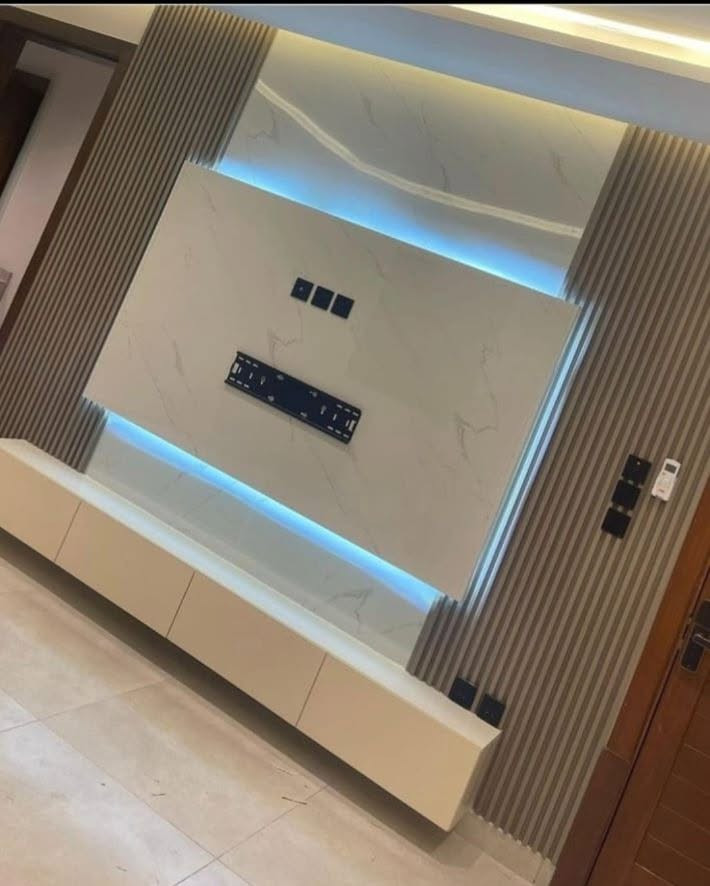 تصميم البيوت والمجمعات السكنية والمحلات تصميم  واشراف وتنفيذ جميع المباني داخليا وخارجيا وباجمل الاشكال وبعمل متميز واسعار تنافسية.
رقم الواتساب
***********
