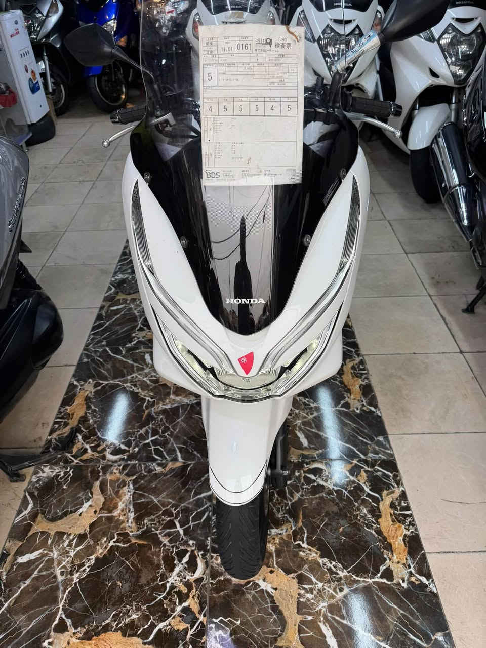 PCX • موديل 19 • ماشيه 18