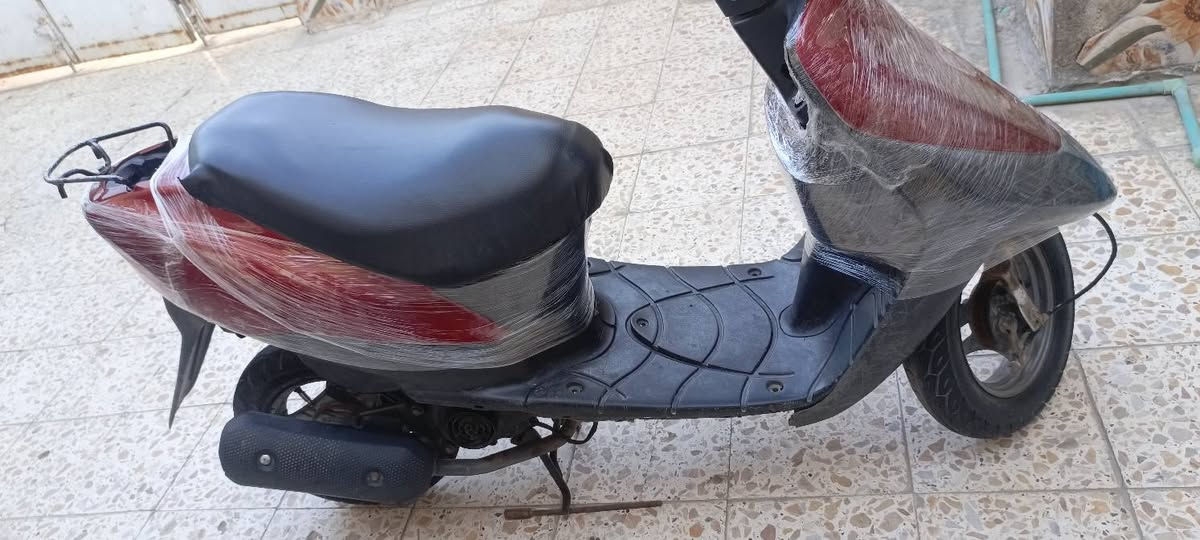 السلام عليكم 
دراجه للبيع مسطره دراجه مفتوحه مره وحده 

الكهربائيات مو شغاله

السعر 150 وبيها مجال 

اتصال على الرقم ***********
