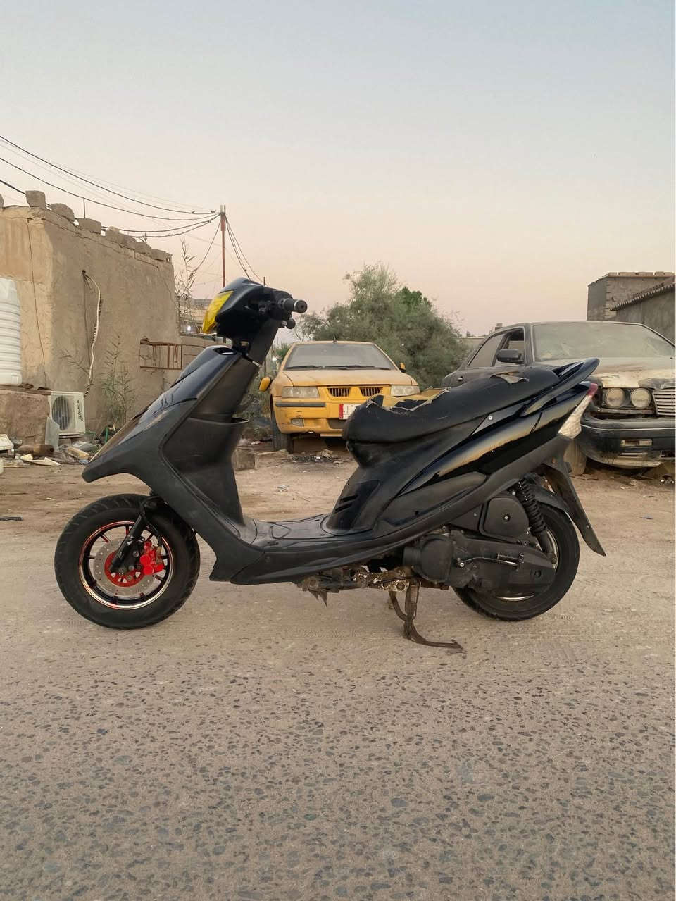 للبيع دراجه ماكس سلف هندر هورن لايت رباعيه الدراجه كلش نظيفة بس الكفر مالتها البلادي تعب وبدلته بواحد جديد بوشه 49 بلاد الدراجه مفتوحه مره وحده سرعه وشلعة تشك الكاع السعر 600 وبيها مجال رقمي *********** مكاني تنومة البصرة, العراق
