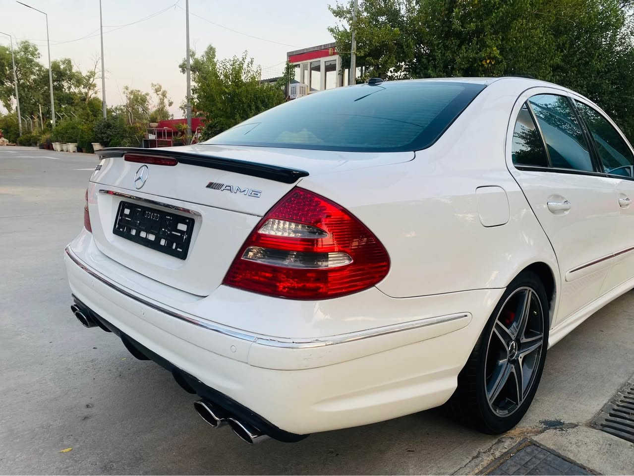 مرسيديس ئيكلاس موديل 2006
 كؤدي بؤكراوهE 500 
ليزه ري دوبه يه
ڤول ڤول مواسه ڤات  
سه ياره كه  ماشالله ي ده وي
گيرومه كينه وكاره باي به شه رت
تايه و ويلي تازه   
مواسه ڤات سلايت كوشن جلد
كوشن هيته ر په رده
زينؤ بيلاد زؤر مواسه ڤاتي تر
بؤنرخ كؤمنت بكه
***********
*********** رانية, السليمانية
