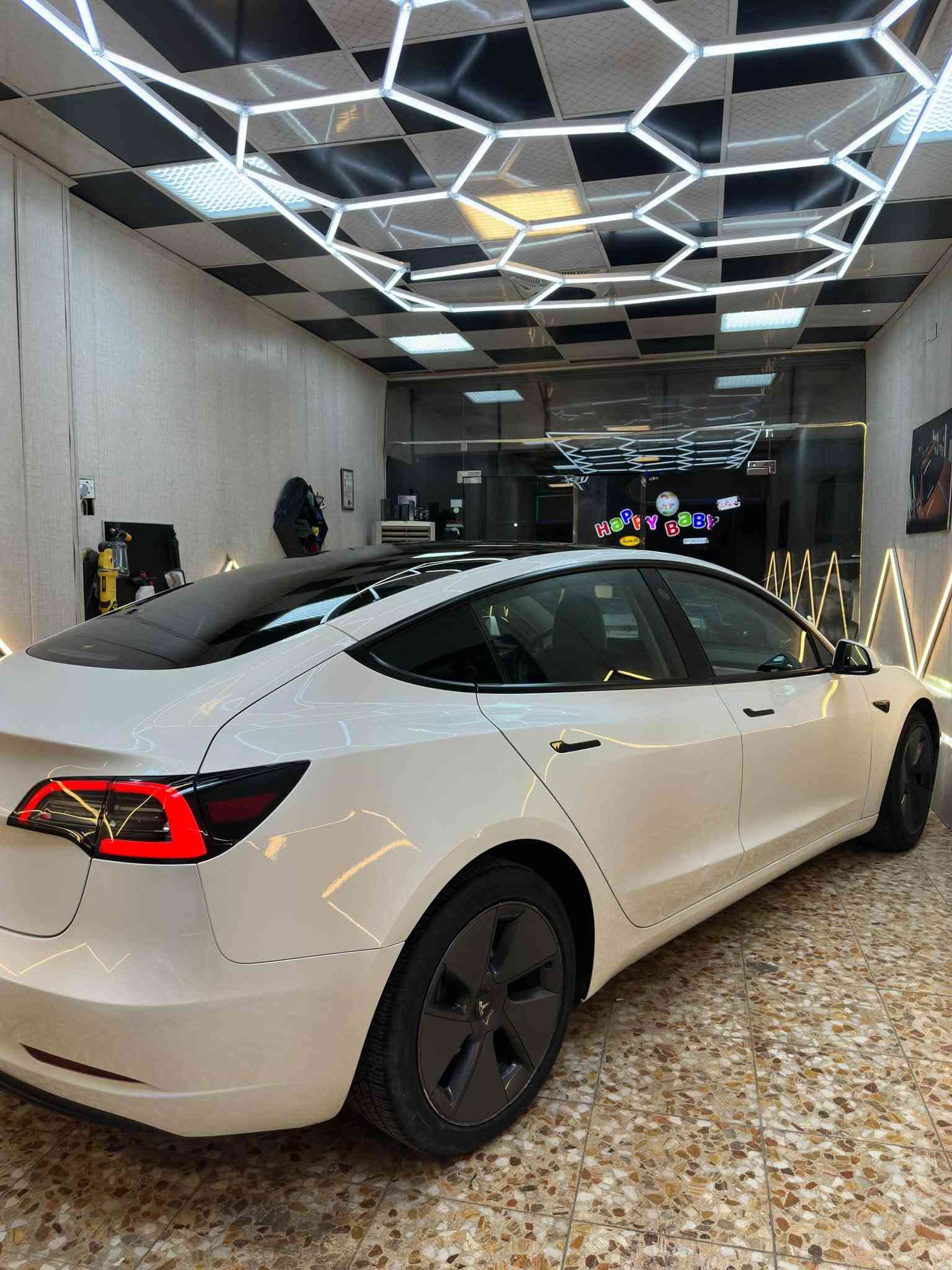 السلام عليكم

تسلا مودل 3 2023  سنكل  داخل اسود

السيارة ماشية ٥٣ مايل

حادثه جاملغ وبنيد مصبوغ 

معروفة مواصفاته

السيارة كلش مهتم بيه ونظيفة

السيارة اوفلاين

تايرات جدد

مكاني بغداد السيديه

السعر 148$

***********

