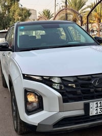 هونداي كريا ٢٠٢٤ تو كلر ابيض وقماره سوده بانوراما فول خليجي ماشيه ١٦ ا...