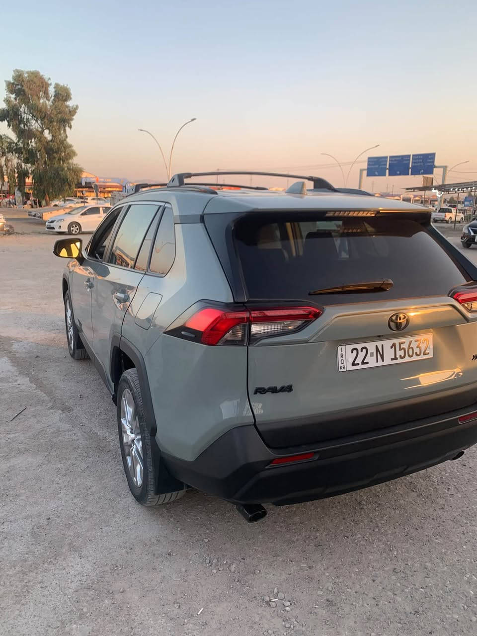 🚘 للبيع لدى معرض GLI للسيارات 🚘
1️⃣ تويوتا RAV4 رافور 
2️⃣ موديل 2023 XLE
3️⃣ الحادث: قطعة كلير، قطعة صبغ
▫️ دوسة جوه صبغ 
▫️  إرباك تكمه مفتوح 
4️⃣ كير ومحرك شرط
▫️ أرقام سنوية جديدة
💰 السعر: 214 قابل للمجال
📞 للاستفسار: ***********
🔥 GLI للسيارات — سيارات مختارة وبأسعار مناسبة 🔥
