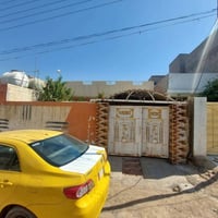 الكاطون • ٢٠٠م • كراج وحديقة