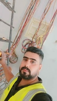 فني كهرباء • تأسيس كهرباء • كامرات