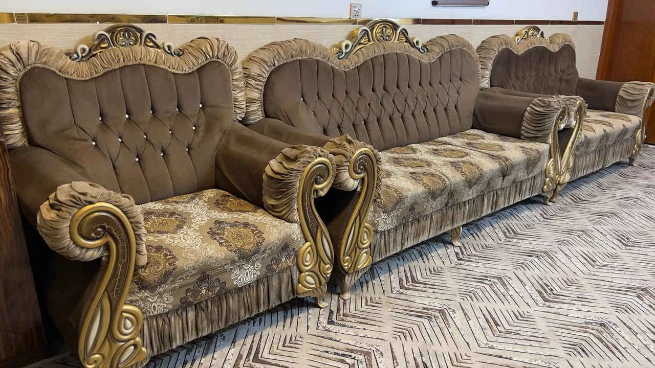 تخم للبيع السعر 500 الف
للتواصل : ***********
