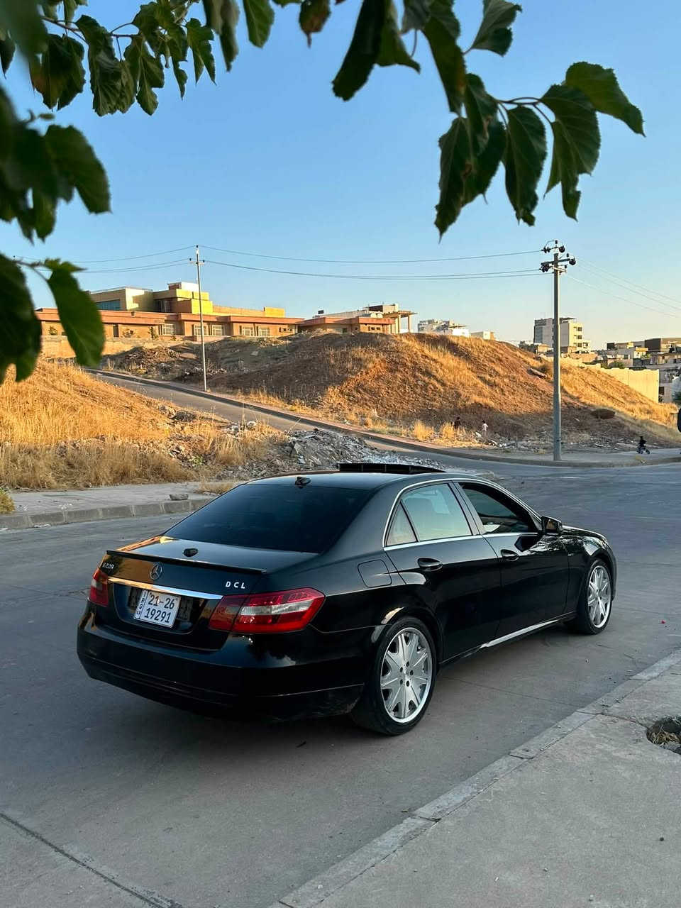 mercedes benz E220 2012
مارسیدس بێنز (e220)
مۆدێل (2012)
سەیارەکە دووبەیە ساخە
گێڕو مەکینەی کراوە بە ئەڕنەب(vvt)
بۆ زانیاری زیاتر پەیوەندی بکە بە(***********)

