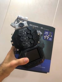 حالیا توصيل متوفر لي كل محافظات عيراق  Zoom H8  مستخدم قليل  نزافة جدا...