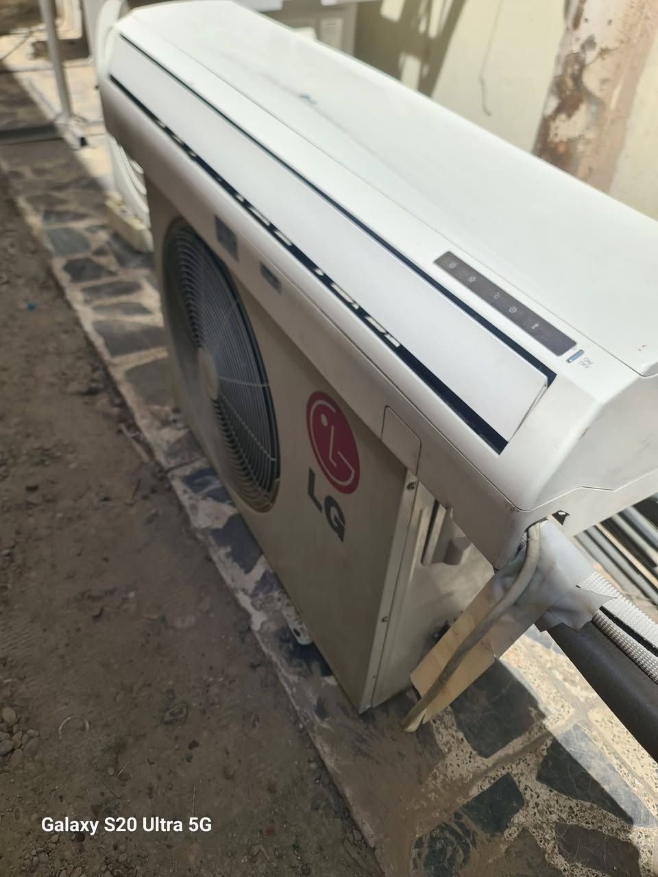 سبلت طنين نوع lg للبيع غاز ٢٢ مقفول تبريد شغال .مبدل كمبريسر مكانة بالمنصور السعر ٢٢٥ الف 
***********
