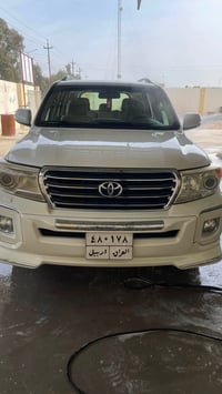 لاندكروز GXR • ٢٠١٣ • ماشي ٢٣٠ الف