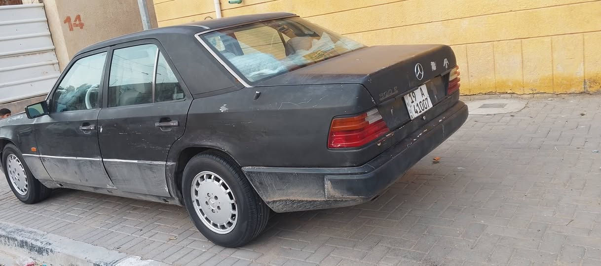 مارسدس دب موديل 92 بسمي تحويل ثاني يوم مكينه VVT ثنين ونص مكان البصرة الأصمعي واتساب *********** السعر 38 بيهه مجال
