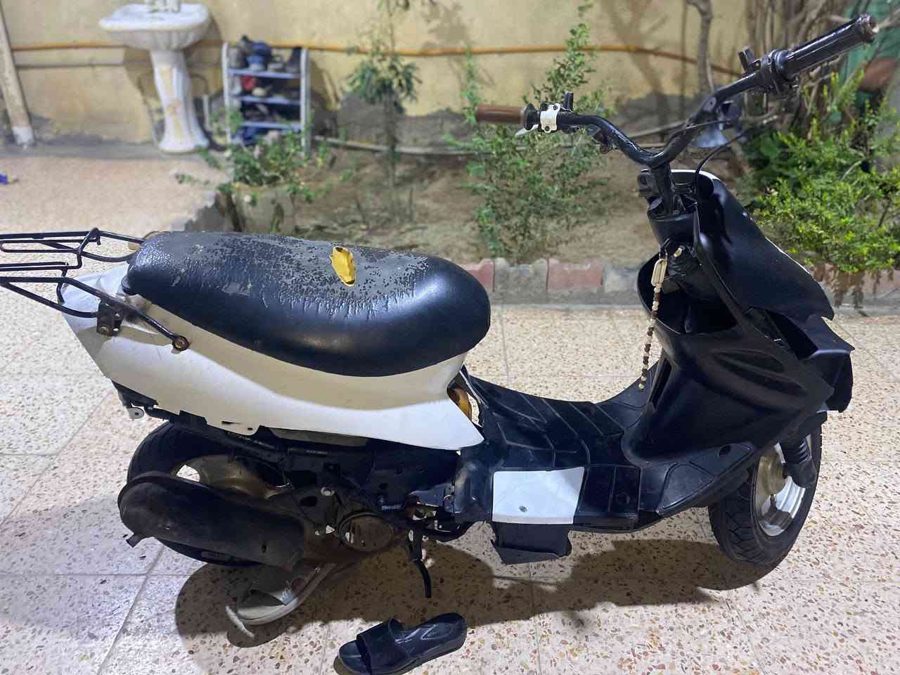 سلام عليكم دراجه 9 زروف للبيع دراجه نضيفه صوته يخبل مفتوحه مره وحده سعر 200 وبيه مجال بكاني العماره ابرمانه اي ستفسار داخل الرقم ***********
