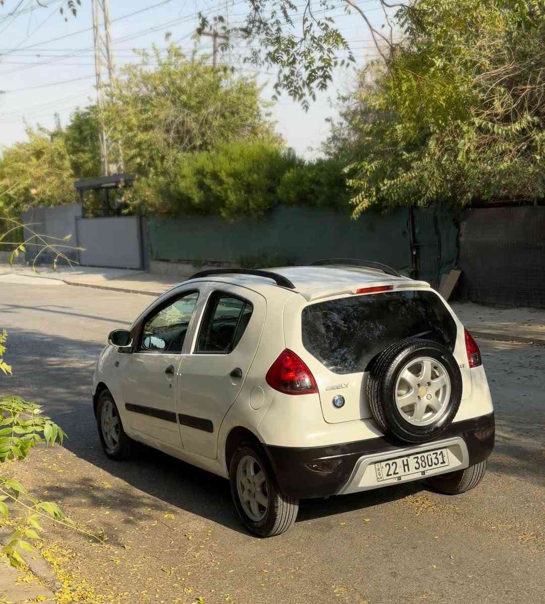 geely gx2 2014 
گێر مەکینە تەبەریت هەمووی بەشەرت بێ بۆیاغ بێ لێدران سەیارەکە دەعامی لۆ دەعامی بەشەرت رەقم سەنوی هەزە هەمووی نوێ جوار تایەی نوێ 
تەبریت لە سلۆری بەشەرت بەناو خۆمە سەعر ٥٢ مەجالی کەم
*********** أربيل, العراق
