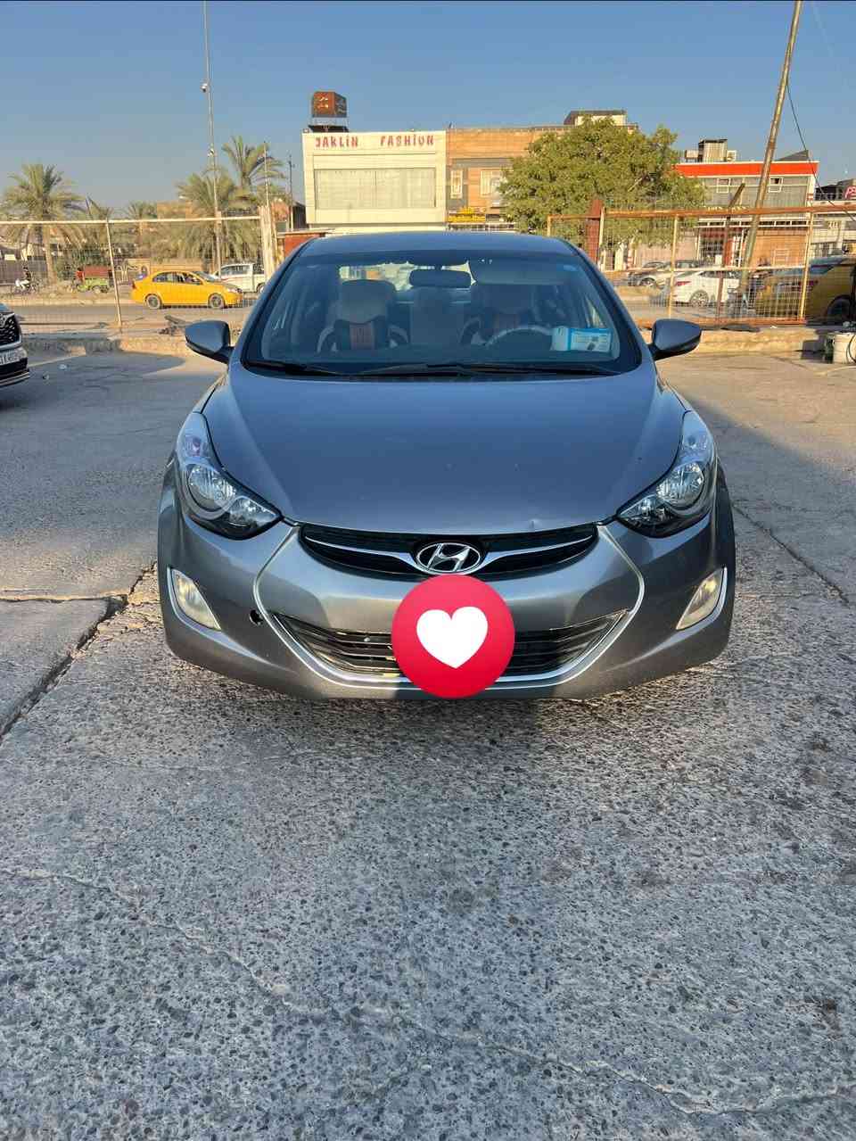 السلام عليكم
الانترا مديل 12 خليجي 
رقم صلاح الدين باسمي 
((((السعرر 85 ))))
كير محرك شرط محرك 1600 دوش 
مواصفات GLS فوول 
بيها 4 قطع صبغ العنوان سامراء ***********
