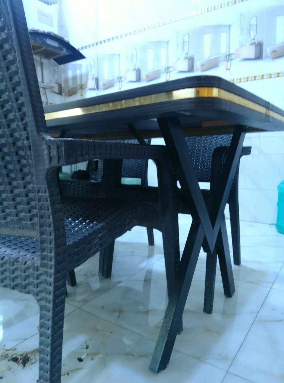 للبيع سعر 200 او بي مجال للستفسار ***********
