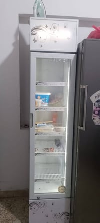 غراض لبيع المكان بغداد البلديات سعر سبلت طن ونص سعره 200 غساله 200 بيه...