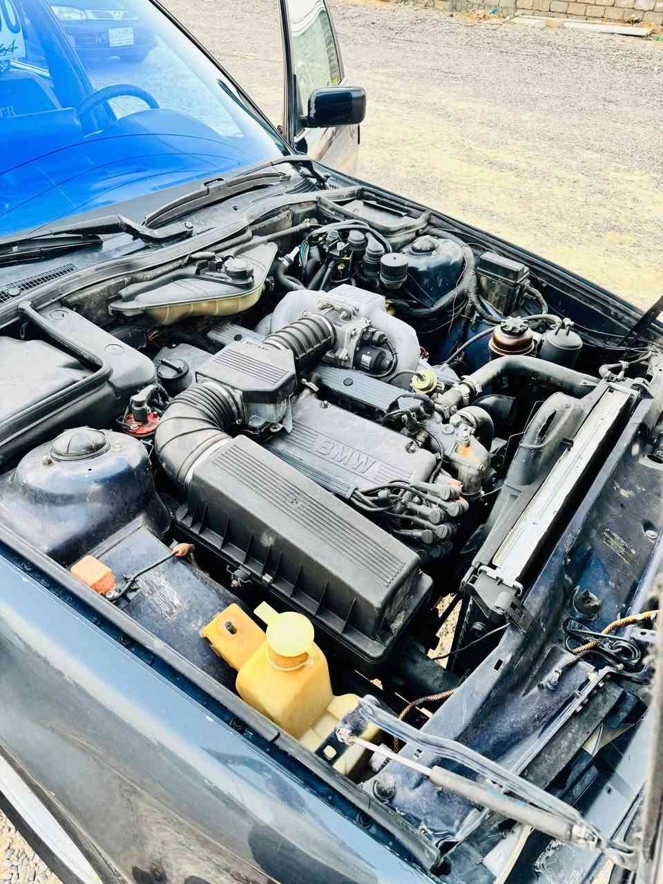 السلام عليكم BMW 535 للبيع سيارة ناصبة وحلوة وشرط محرك وكير وتبريد السيارة نضيفة بمعنى الكلمة
السلام عليكم BMW 535 للبيع سيارة ناصبة وحلوة وشرط محرك وكير وتبريد السيارة نضيفة بمعنى الكلمة
الاسم   535
موديل 1990
محرك v6 
صدر نضيف
تايرات نضاف
تبريد ثلج شرط
محرك شرط
كير شرط
السعر والتفاصيل ع الخاص او التواصل ع الرقم واتساب واتصال ***********
ملاحظة ترهم مراوس حسب القناعة
