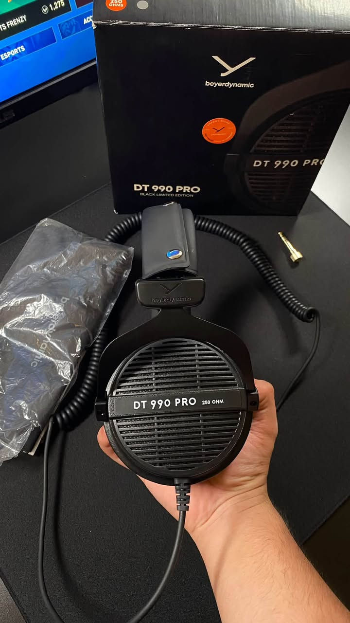 للبيع ( dt 990 pro black edition )استخدام فقط ( يومين ٢ )
رقمي ***********
