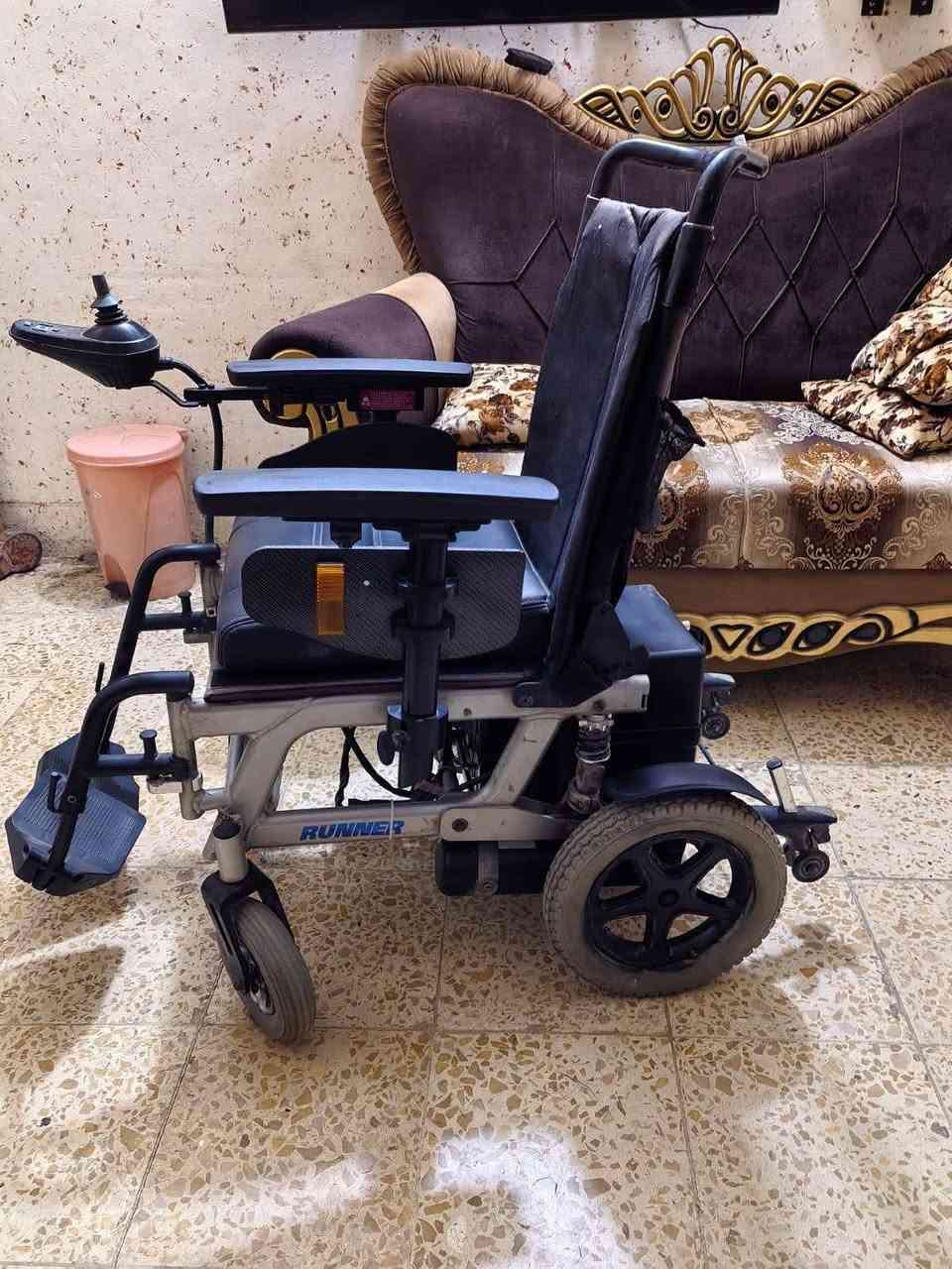 كراسي متحركه كهرباء وزن خفيف المنيوم يحمل وزن ثقيل دبل بطاريه سريع للستفسار اكثر بغداد وات ساب ***********
