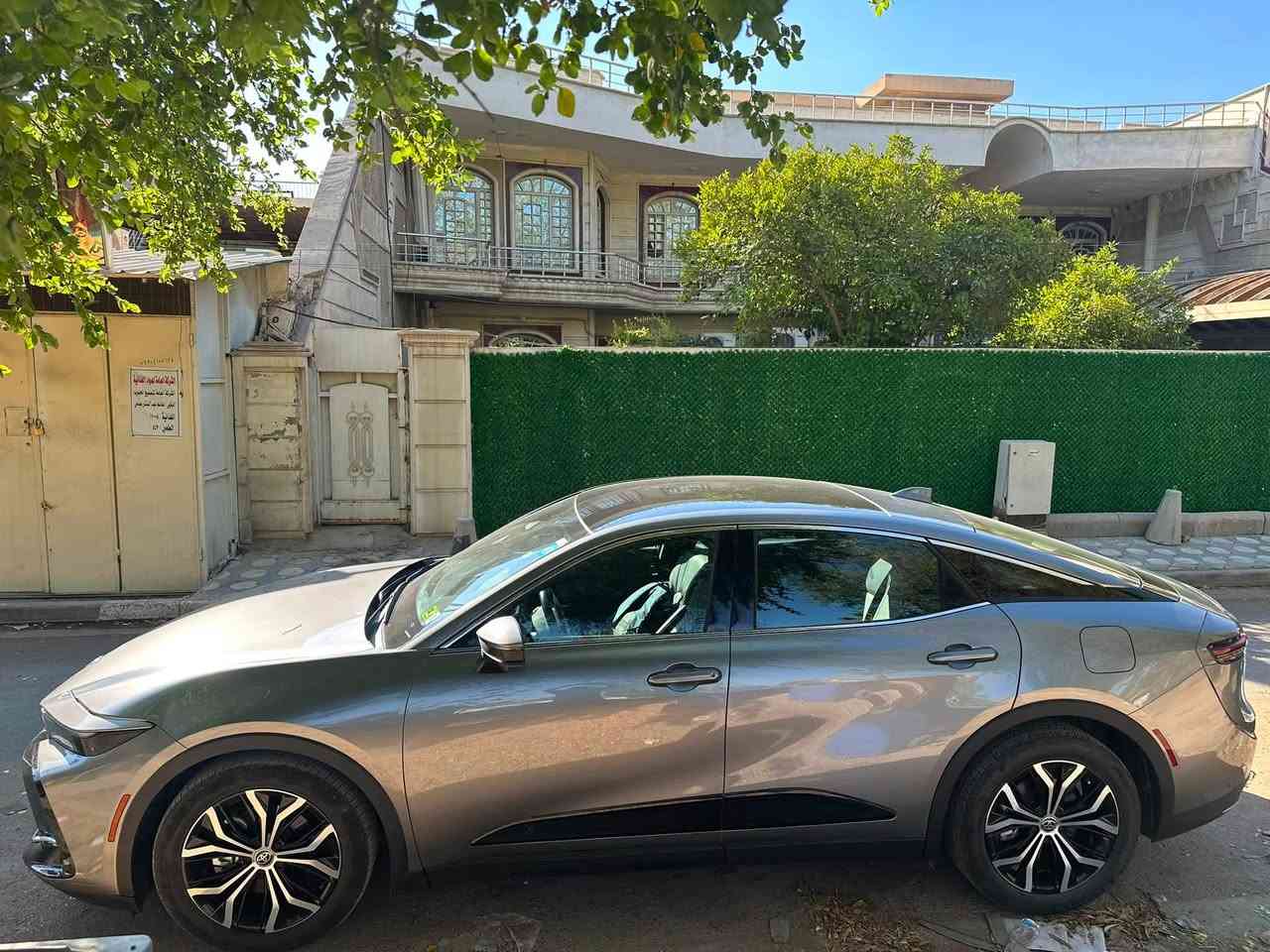 السلام عليكم
Toyota crown 2024 limited 

بانوراما سلايد

وارد امريكي 

بدون ايرباك

الضرر دعامية جهة السايق

هايبرد ( بانزين و كهرباء )

محرك ٢٥٠٠ تنفس طبيعي

ماشية ٤٢ الف

صور الحادث موجودة 

السعر ٣١٥$

رقم بغداد - جديد

مكانها ديالى - بعقوبة

التواصل 

***********
