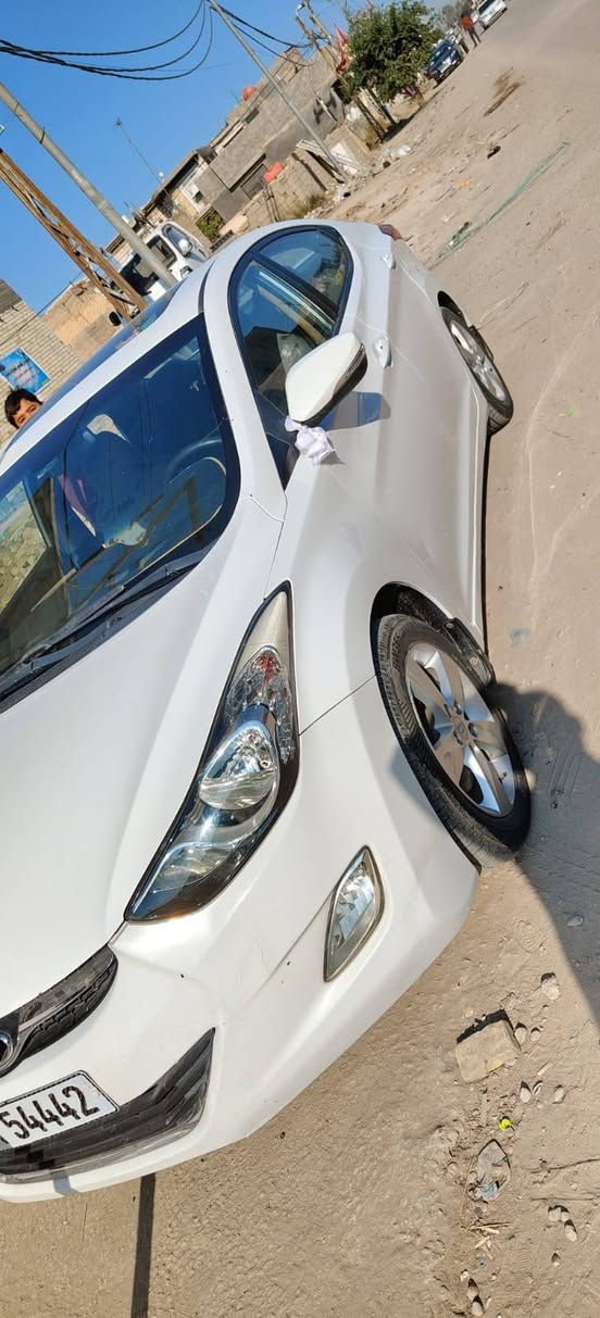 النترا موديل 12خليجي بيه بابين مصلحات سياره جديد سعره 95$وبيه مجال حك الجيه رقم ***********
