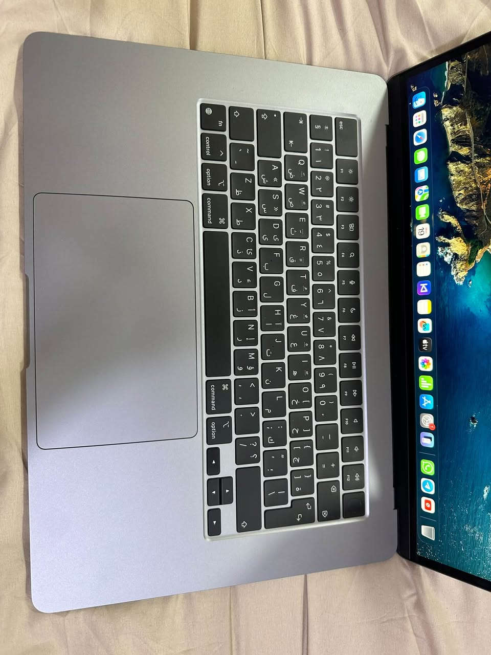 ماك بوك اير M2 • ١٥ إنج • بطارية ٩٩٪