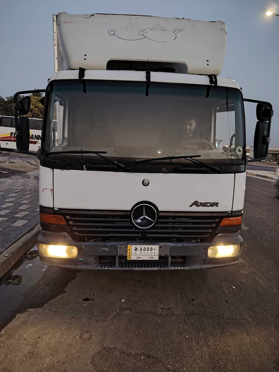 مكينه ٤ رقم بغداد ٦برغي طوله ٦وربع موديل ٢٠٠٢      ***********

