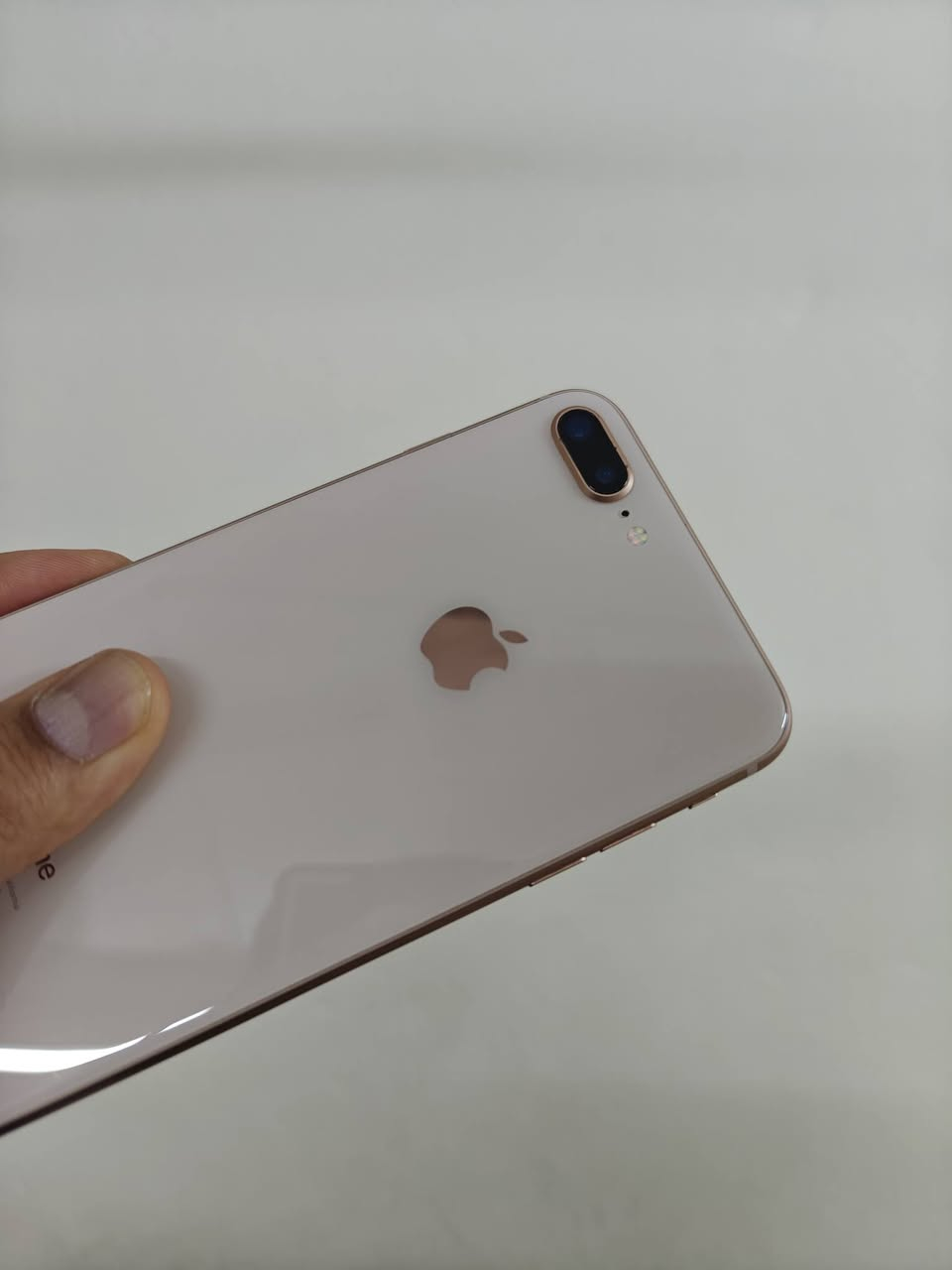 آيفون ٨ بلس • ١٢٨ • بطارية ٧٧%