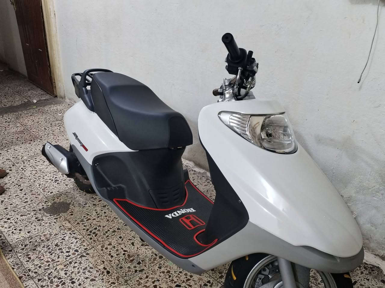 للبيع مليون و٢٠٠  شرط ترايك ويه الياباني العنوان واسط ***********
