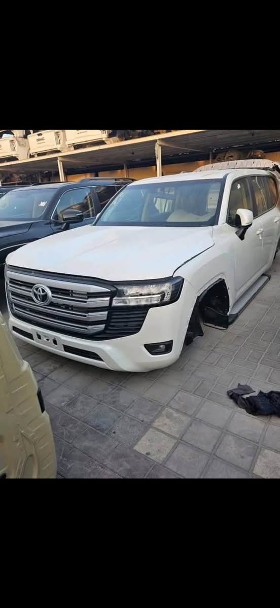 تتوفر لدينا جميع قطع تويتا كشر محركات كيرات وباقي جميع الاجزاء
الحديث والقديم
جديد وتفصيخ
اصلي وتجاري 
جمله و مفرد 
***********
***********
***********
