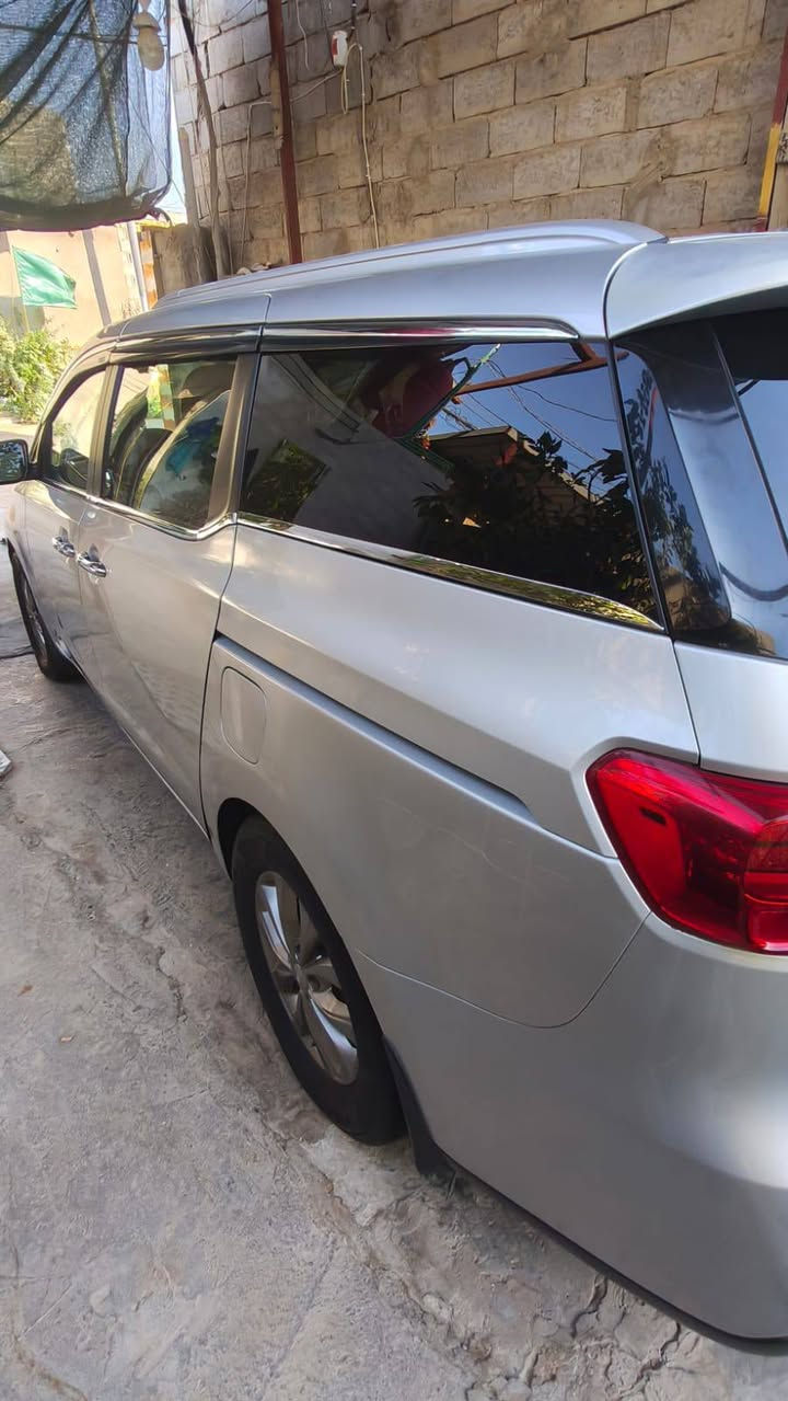 🚘 للبيع كيا سيدونا موديل 2020

🔹 اللون: سلفر
🔹 المحرك: 3300
🔹 الحالة: نظيفة جداً
🔹 الفحص: شبر بالبنيد
🔹 التكييف: شغال ممتاز ❄️
🔹 السيارة جاهزة من كلشي، ما تحتاج أي شيء
🔹 المحافظة: النجف الأشرف

💰 السعر: 200 ورقة
💵 بيه مجال 

📞 للاستفسار والتواصل: ***********

🚨 السيارة على الفحص، والرزق على الله
