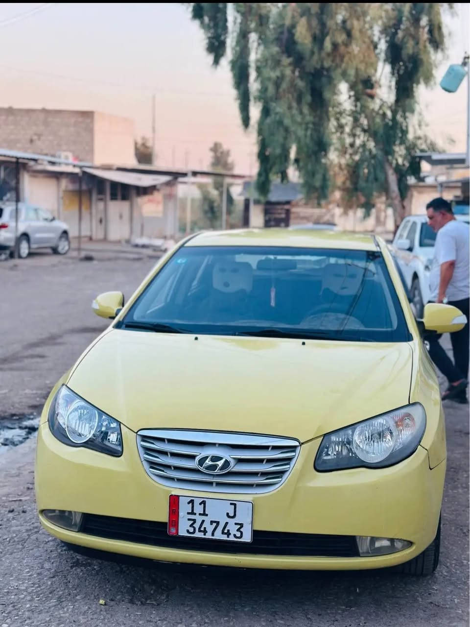النترا مقدس فول موديل 2011
سعر 90$وبيها مجال 

سياره جاهزه مجهزه من كل النواحي 

محرك 1600

كير تومتك 

كير محرك شرط 

تبريد ثلج 

كل حساساته وكهربائياته شغاله 

السياره ضررها فقط واكعه عليه شجره من جهة الجام الخلفي على سقف بيها شوي معجون والتكمه اليمين بيها معجون بدون دواخل بدون كص او تبديل 

التوصل ***********
***********
