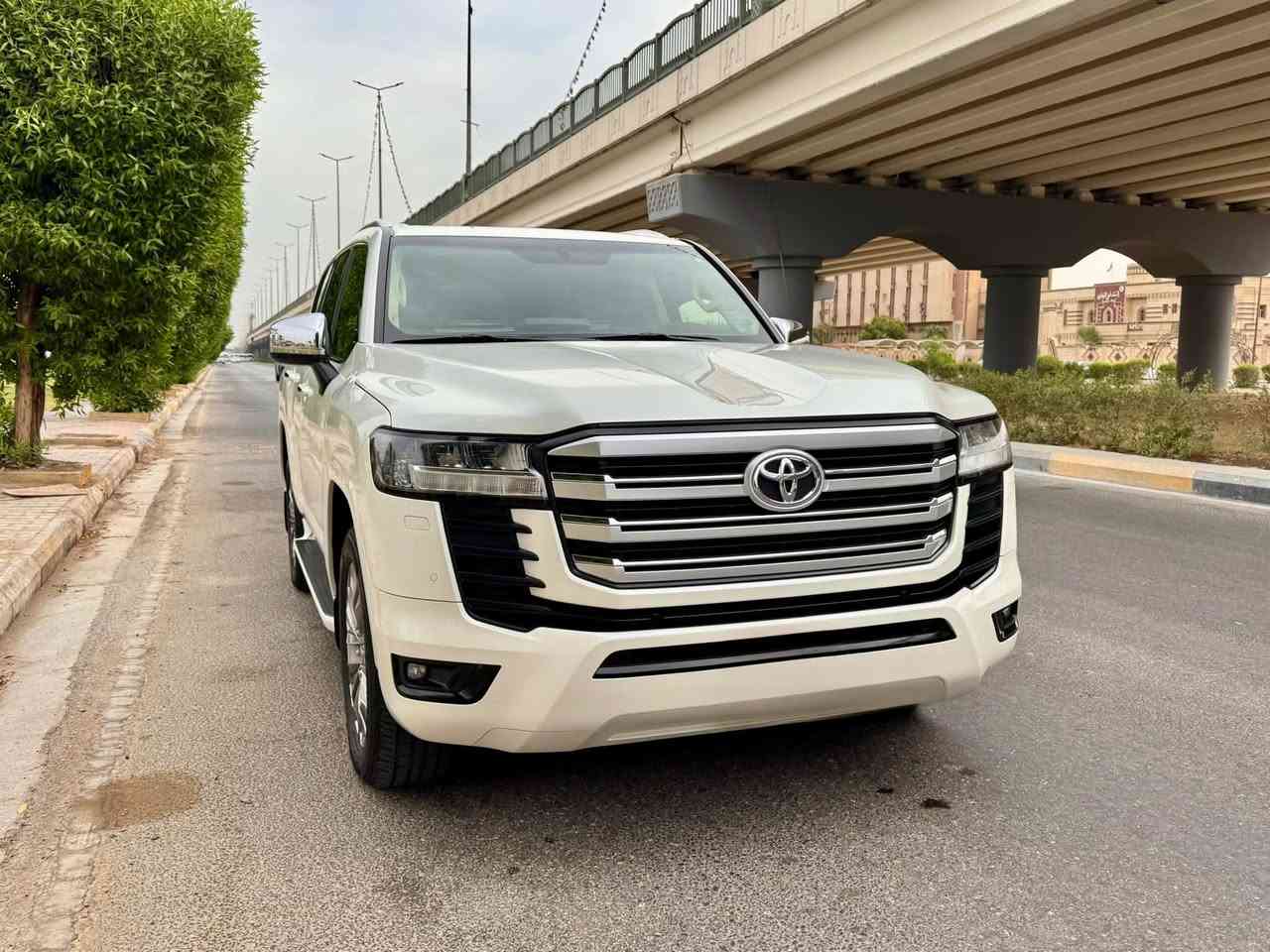 لاندكروز GXR • ٢٠٢٢ • ماشيه 60 الف