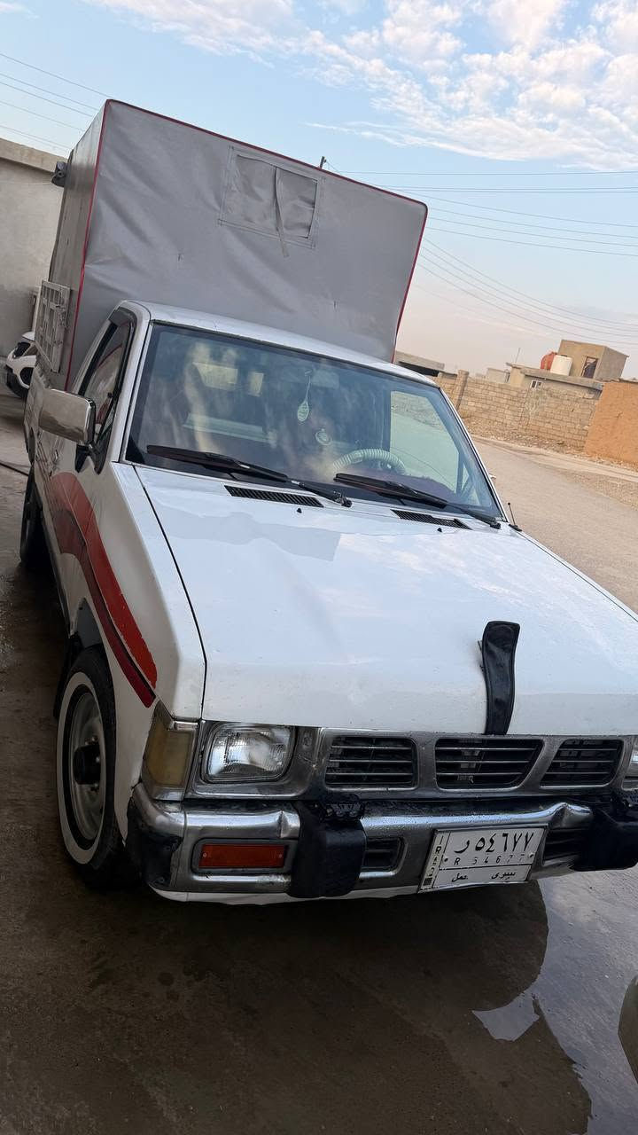 نيسان • موديل ٩٣ • للبيع