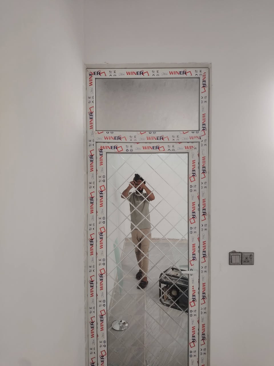 لعمل ابواب وشبابيك ابلاستك والمنيوم وابواب التركي لتواصل ***********و ***********
