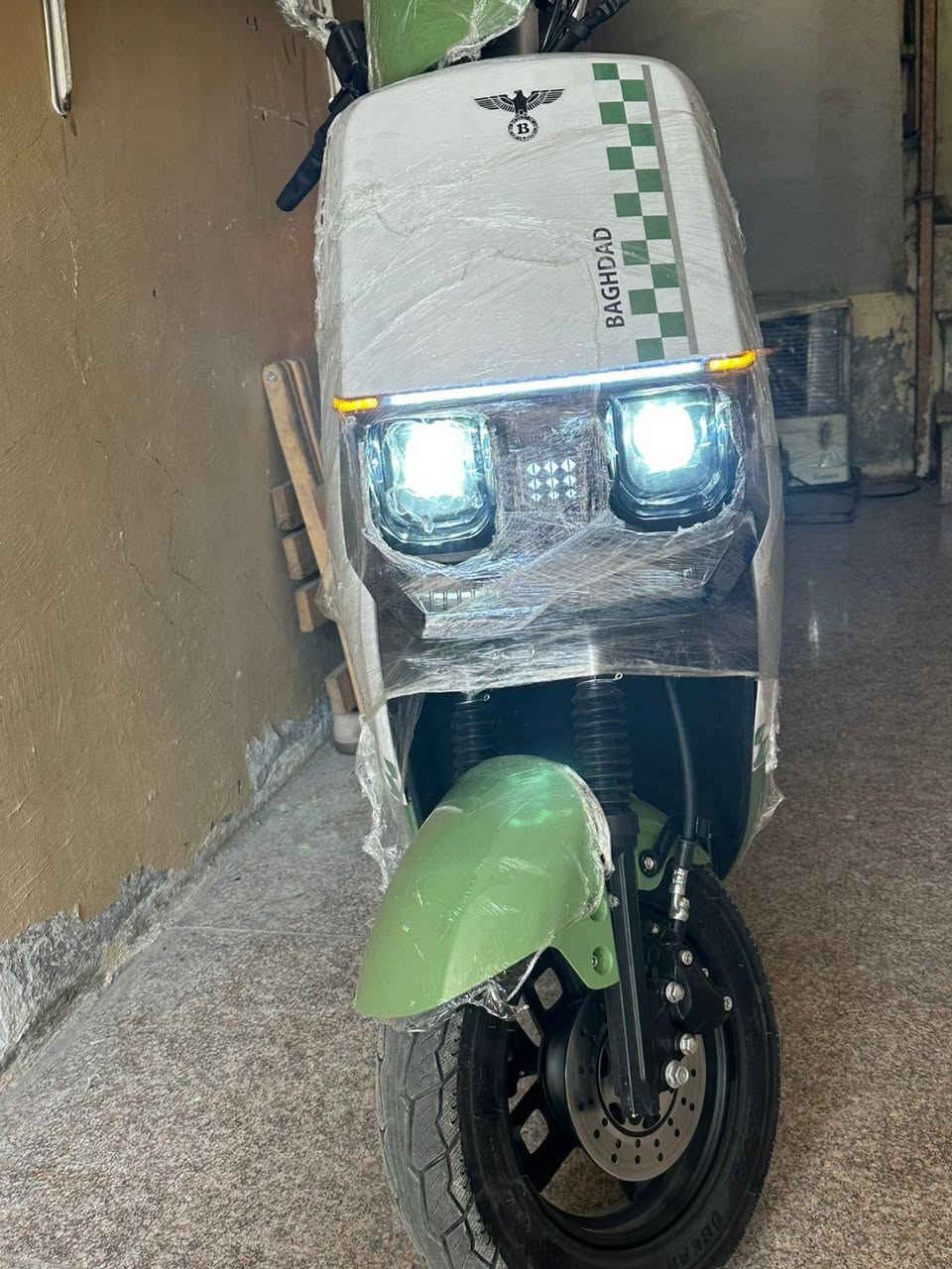 السلام عليكم ﴿مستعجل عالبيع﴾
السعر 💵💰 860٫000
مستعجل عالبيع 
دراجه شحن سكنس بوليس للبيع 
الدراجه ماشيه700 كيلو
ماصارلي شهر ونص من اشتريتها
المواصفات📍
🔴بصمات عدد 2 
🔴تشغيل عن بعد
🔴سويچ عدد 2
🔴صندوق كبير
🔴ملف الدراجه 2000 حقيقي 100%نحاس
🔴الدراجه 6 بطاريات الكبار(ونلي)
🔴سرعه الدراجه الحقيقية 70 بالويز
🔴الدراجه تمشي 50 كيلومتر بالشحنه الواحده 
🔴الدراجه بيها اربع نمر للسرعة
🔴نظام الرجوع للخلفR
🔴نظام الوقوف التامP
🔴عقل الدراجه نظيف ويخبل
🔴تايرات جبليه حجم 10/350
🔴اشاير يمنى يسرى 
🔴دبل اشاره
🔴لايتات عالي ناصي
🔴دبلات إمامي خلفي غاز
🔴بريكات دسك 
🔴الدراجه نظيفه ومرتبه وتخبل وبيها بعد هواي مواصفات والدراجه اي نقص ما بيها
ملاحظه/الدراجه اي نقص ما بيها وجديده تشتريها دينار ما تصرف عليها
السعر💵💰/860 وبيه مجال
مكان ألدراجه/بغداد العامريه
رقم الهاتف/***********متوفر فقط
رجاءا ال مو شراي لا يتصل ولا يكسر بسعرها
