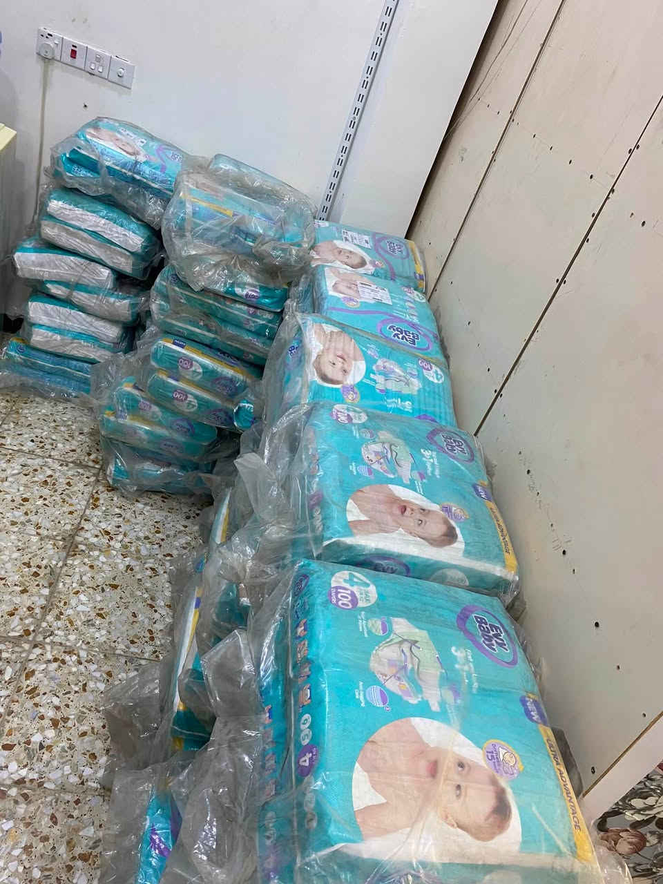 🔥🔥 بسعر تنافسي فقط 14 ألف دينار! 🔥🔥

🧸 حفاظات إيفا بيبي (Eva Baby) متوفرة الآن في تجهيزات السيف!

💰 السعر: 14,000 دينار فقط 💰

✅ امتصاص عالي وحماية من التسرب
✅ ناعمة ولطيفة على بشرة الطفل
✅ راحة تدوم لساعات
✅ متوفرة بمختلف المقاسات
📦 متوفرة بكميات كبيرة للجملة والمفرد

📊 الكميات المتوفرة:
🧸 رقم 4️⃣ — 100 حفاظة
🧸 رقم 5️⃣ — 78 حفاظة
🧸 رقم 6️⃣ — 62 حفاظة

📍 المحاويل – حي الجمهوري، مجاور عيادة د. محمد جاسم الطائي
📞 للاستفسار والطلبات: ***********
