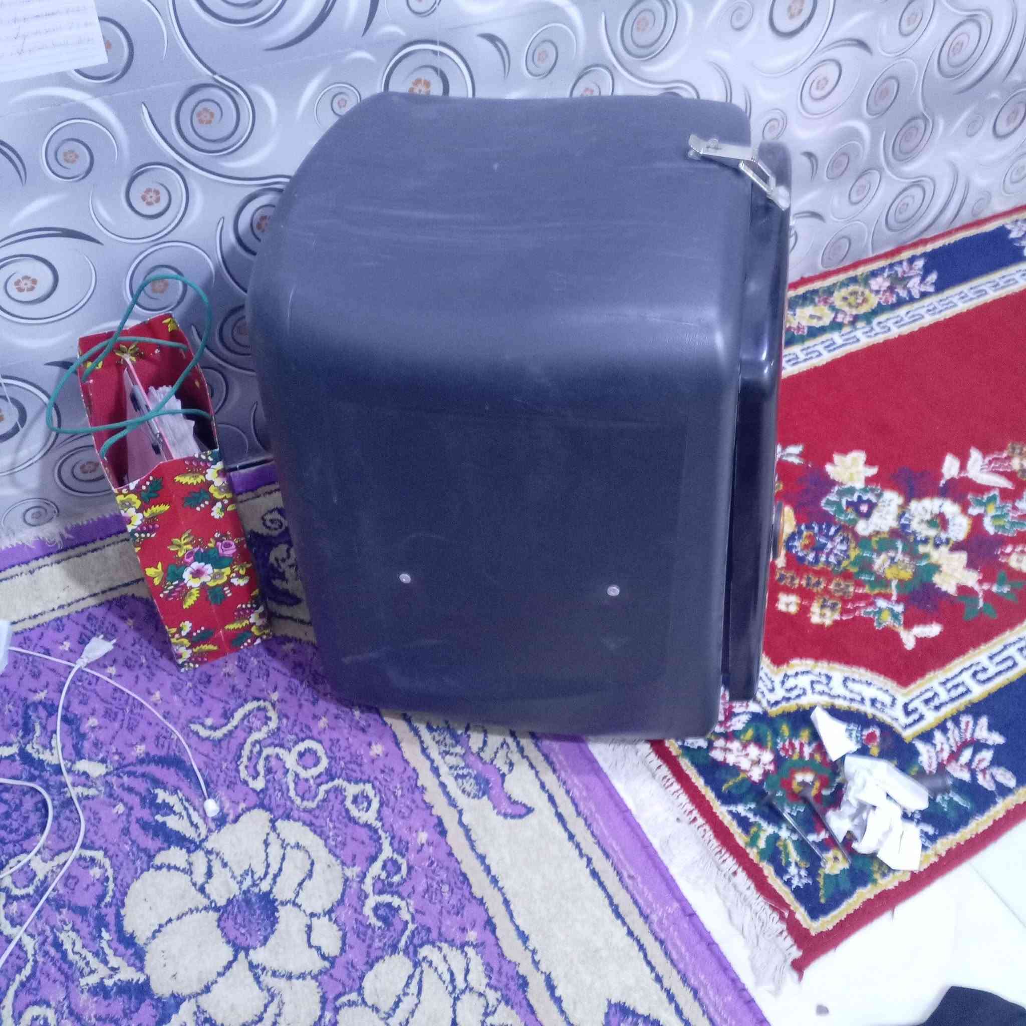 السلام عليكم صندوك دلفري جديد مستخدم بس سبوع ريده 40 عنواني ابو الخصيب حمدان رقم ***********
