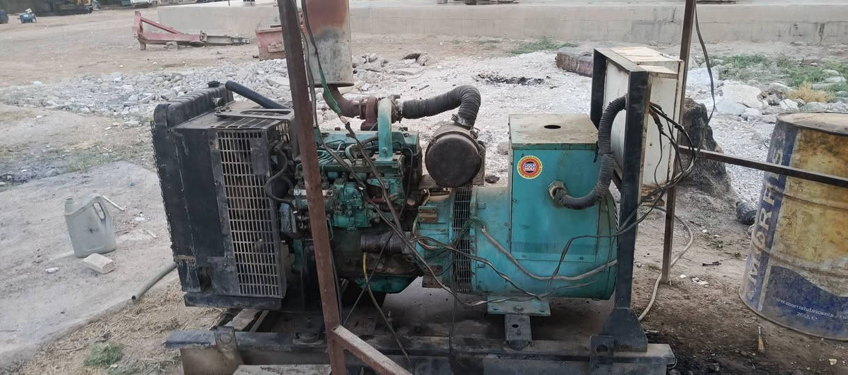 للبيع كمنز شغال بشرط بي بخار قليل بدون صرف توليد 50 كيفي طبك بلادي المكان ديالى ناحيه العضيم يوجد توصيل للاستفسار ***********
