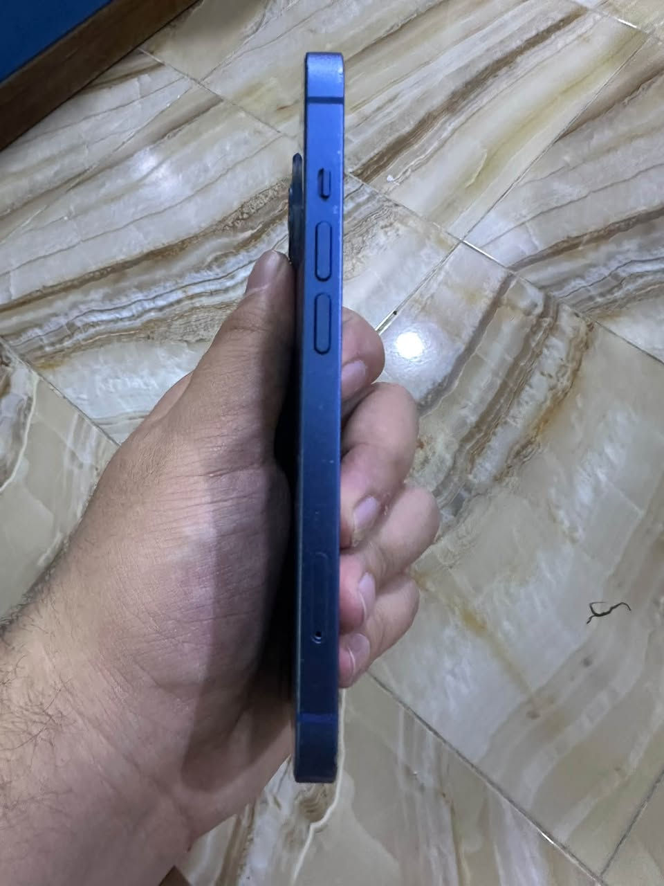 ايفون 13 • ١٢٨ جيجا • بطارية ٨٥%