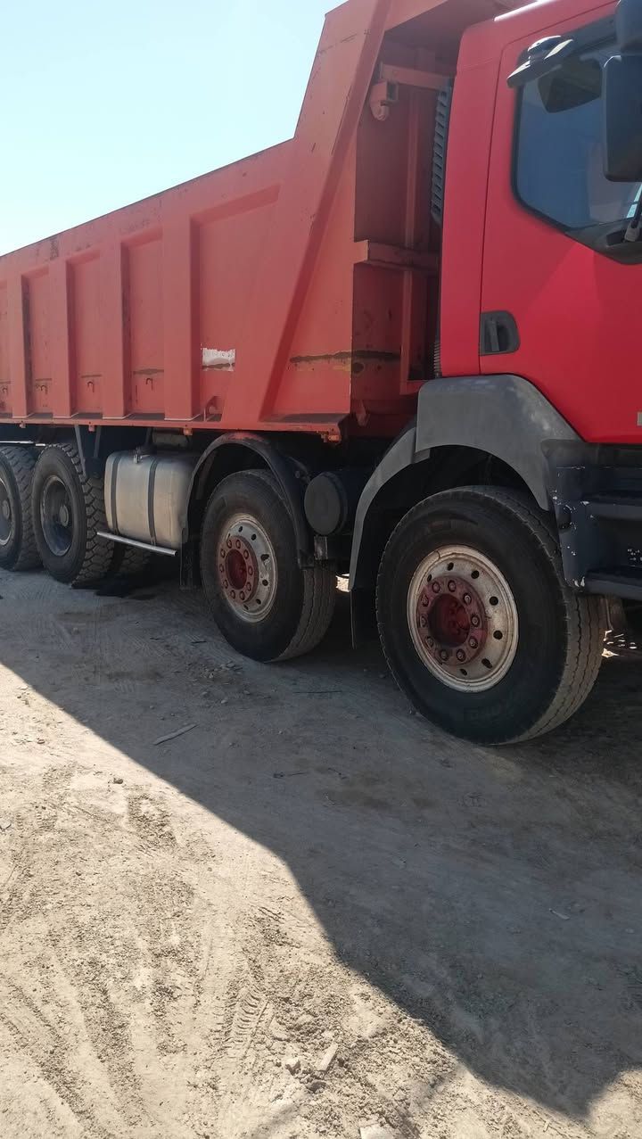 رينو موديل 2003 رقم بغداد باسمي مربوطه فاطره ومقطوره سنويه جديده سياره جاهزه لعمل تخم تاير مكينه جديده 420 بم ونوزل ***********,,,,***********
