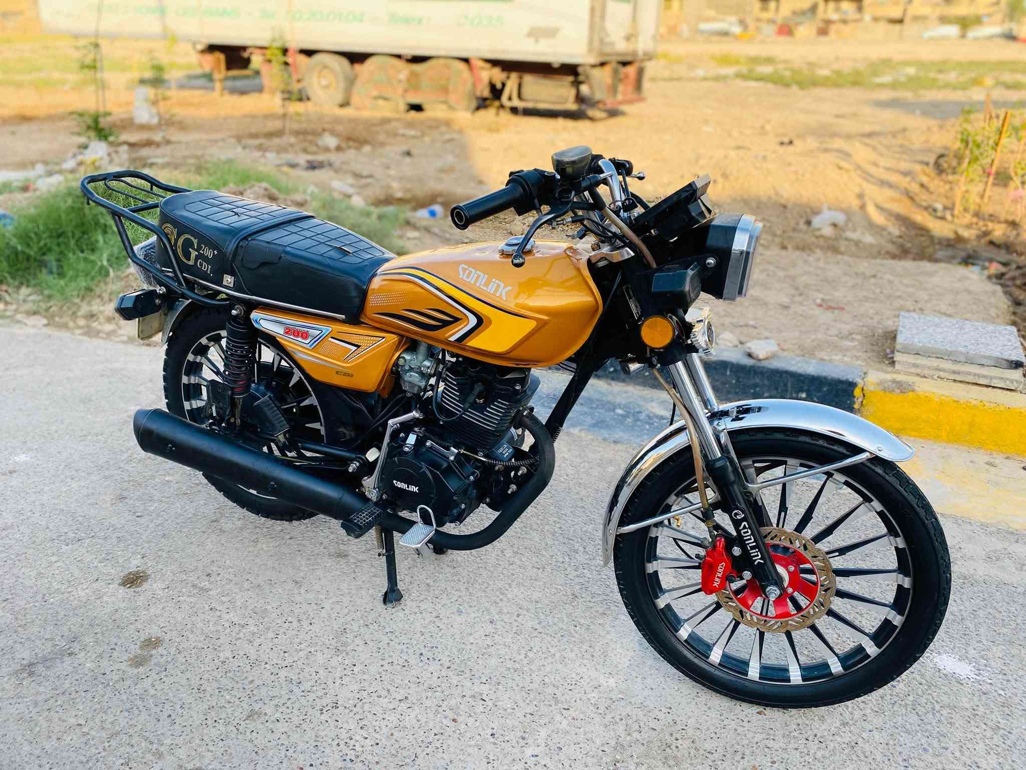 سونك 5 كير 🔥🔥
موديل 2025 👍🏻
مكينه 200cc👍🏻
أوراق موجود 📋
كلشي شغال مكينه مكفوله ما مفتوحه 

عنوان بغداد

السعر 750 

 اتصل ودلل ***********🥰📲
