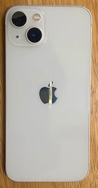 📱 iPhone 13 – 128GB 🎨 اللون: أبيض 🤍 🔋 صحة البطارية: 84% 📦 السعة: 128GB...