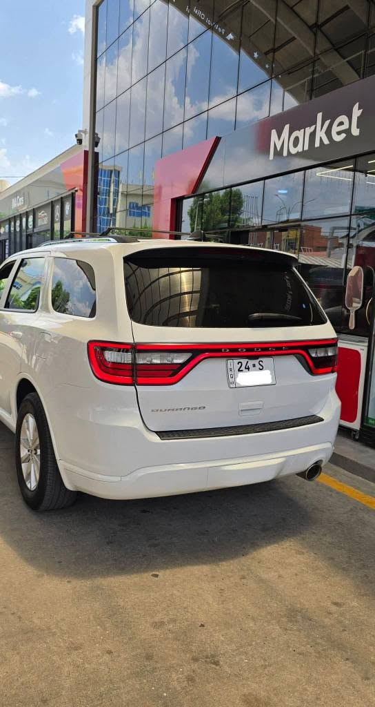 دورنكو 2023 
6 سلندر 3.6L
رقم دهوك بأسمي 
رقم وهزة وسنوية جديد 2032
جداً نظيفة السيارة وبدون نقص نهائياً

رادار جانبي ( نقطة عمياء )
اشارة ليد LED
كشن وستيرن تدفئة 
وضعيات قيادة سبورت وايكو 
اوتو ستارت ستوب ( انطفاء ذاتي )
بيها قطعتين تبديل شركة وقطعتين بخ
حادث جانبي 

السعر :  263 وبيها مجال 
مكان السيارة دهوك 
***********
***********

اتصال أو واتساب زاخو, دهوك
